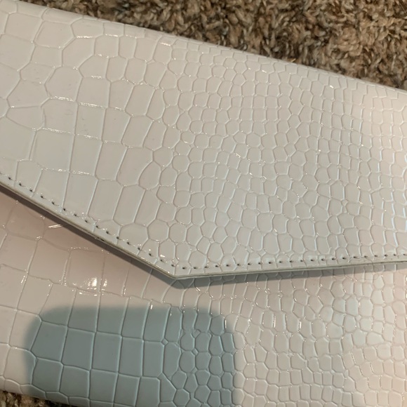 White croc clutch with strap - Picture 2 of 3